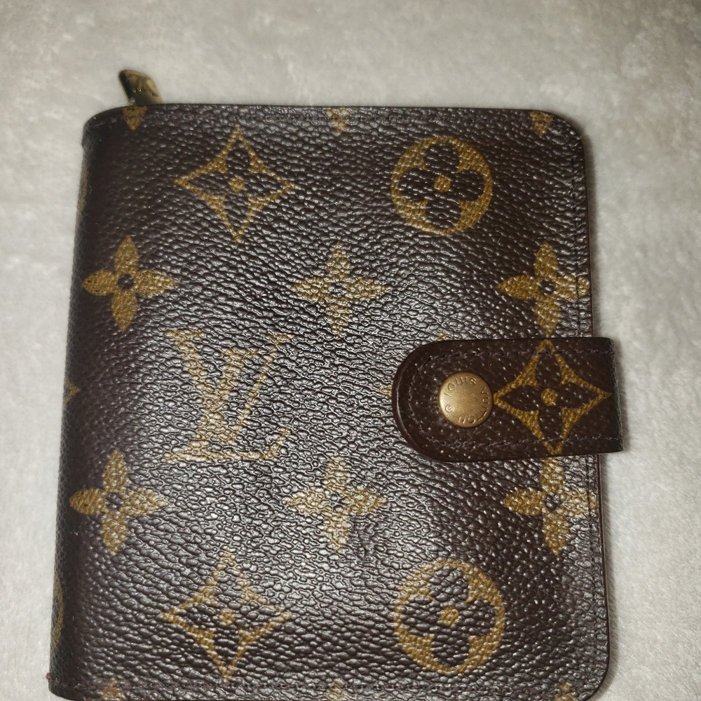 Vintage LV compact wallet